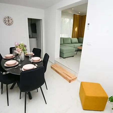 Apartment Katarina *